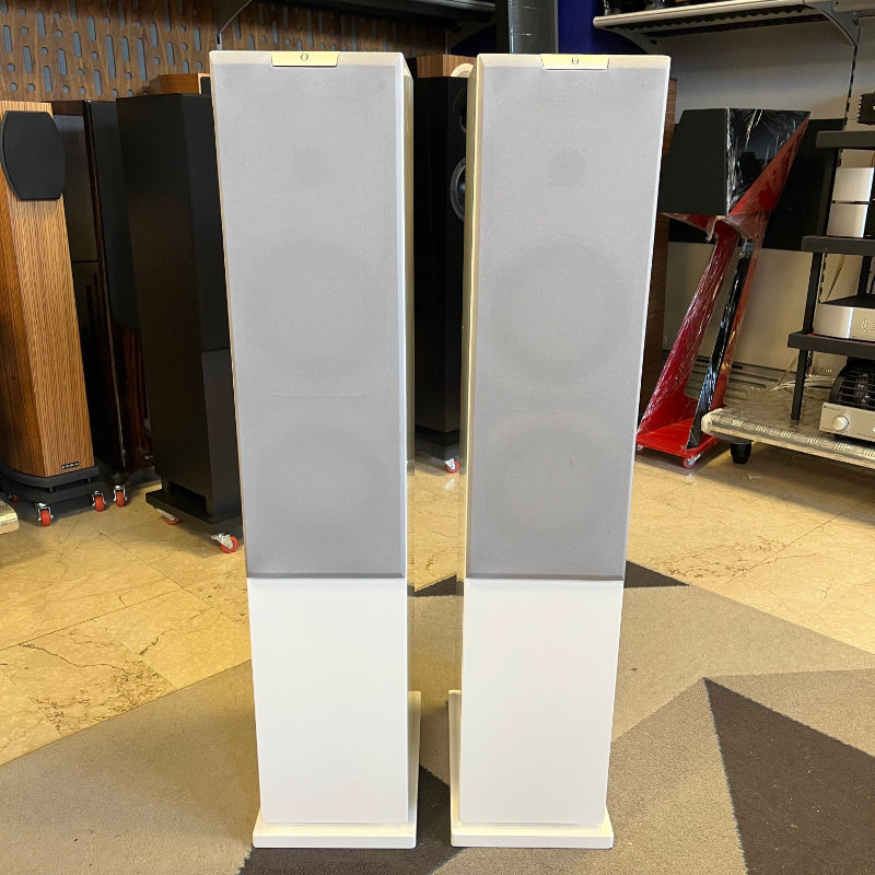 Audiovector X3 White (USATO)